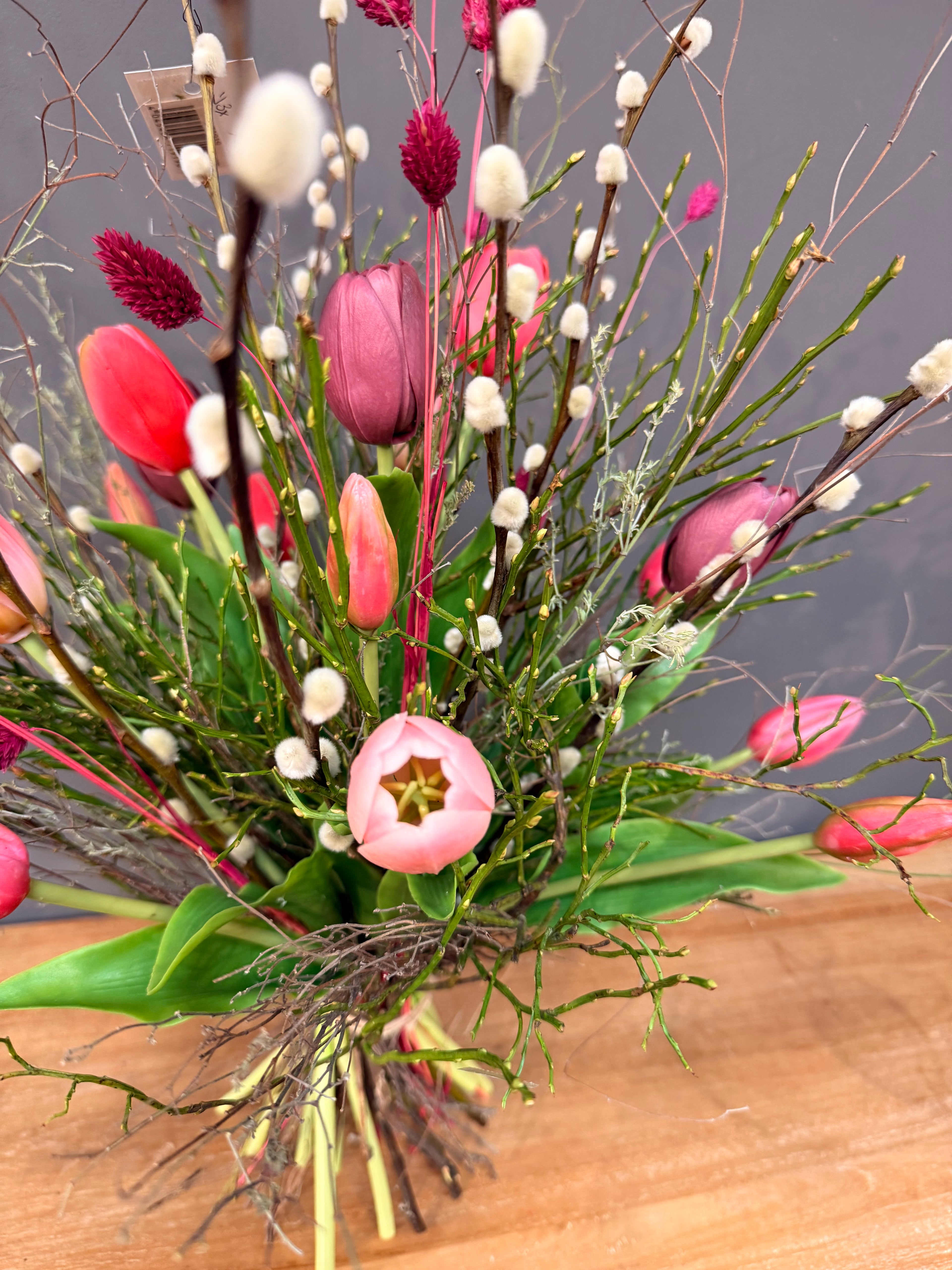 Tulpenstrauß Beerentöne